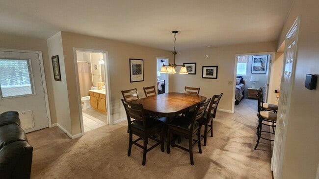 Building Photo - 6576 Johnson Cir