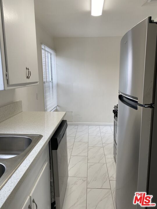 Foto del edificio - 10438 Santa Monica Blvd