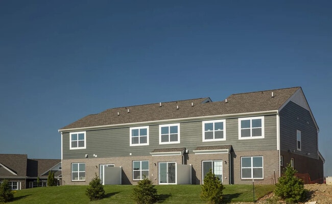 Building Photo - 5567 Eagle Ct