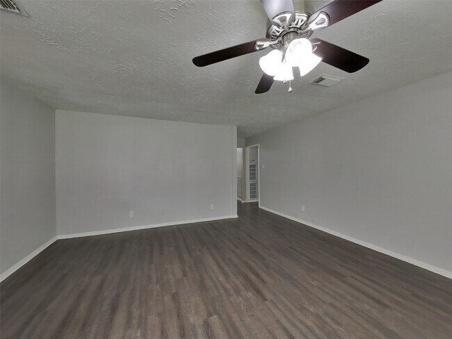 Foto del edificio - 4227 Burkegate Dr