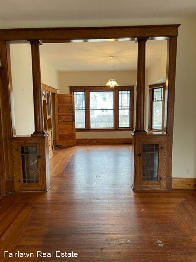 Foto del edificio - 3 br, 2 bath House - 205 E High St