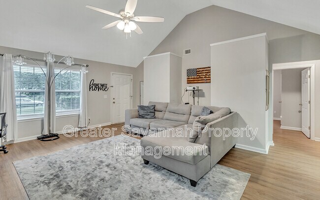 Foto del edificio - 118 Blaine Ct