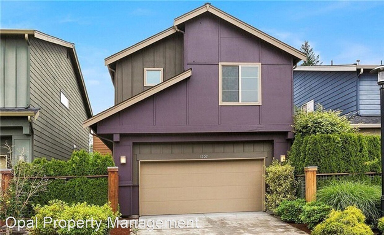 Primary Photo - 2 br, 2.5 bath House - 1307 158th Place So...