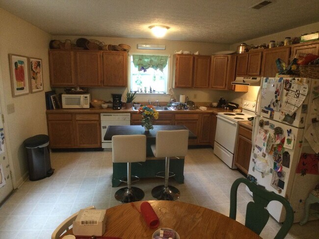 Foto del edificio - 290 Wakeman Ct NE