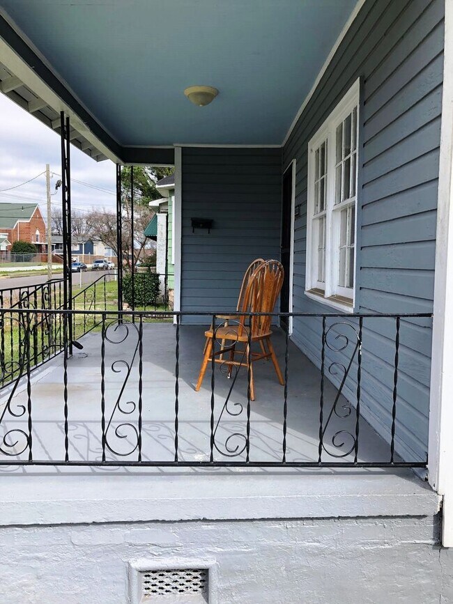 Building Photo - Birmingham / Ensley    35218