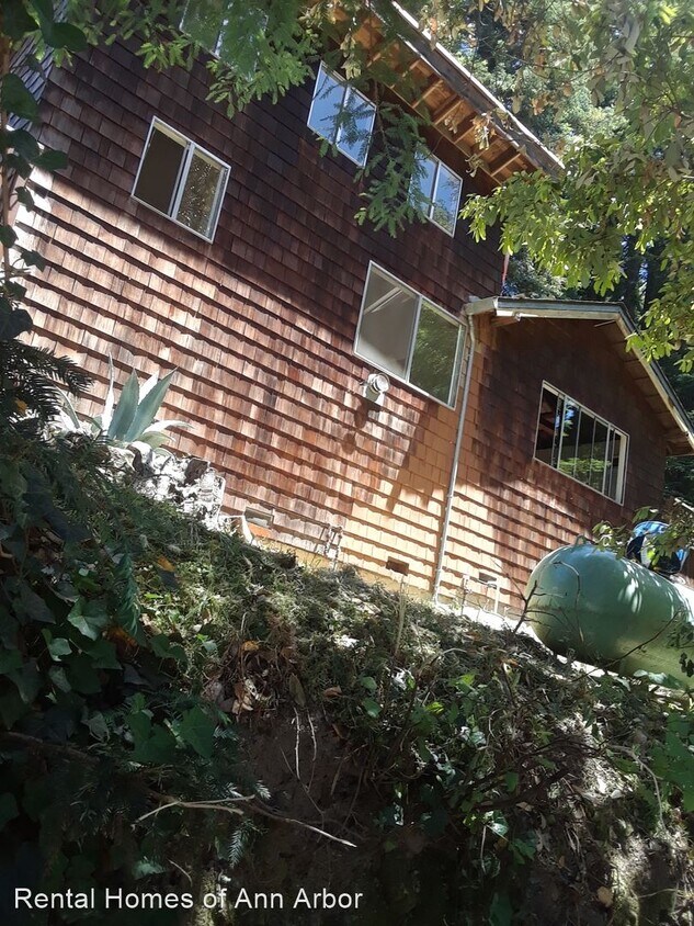 Primary Photo - 2 br, 2 bath House - 11600 Lake Blvd