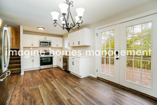 Building Photo - Gorgeous 4 Bedroom Home in Irwin