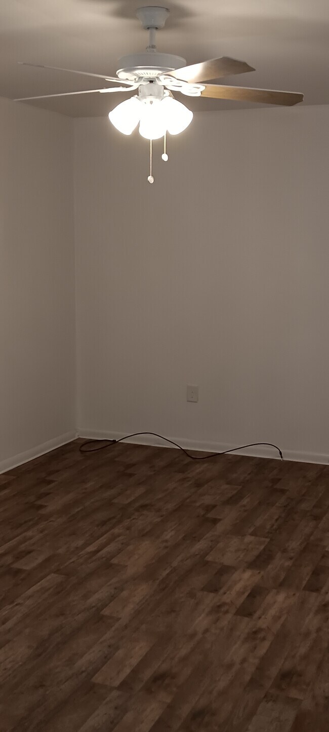 Foto del edificio - 225 Station Ave