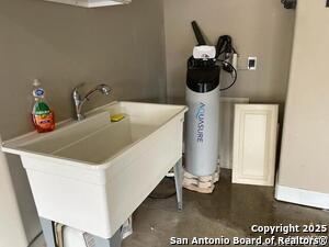 Building Photo - 18039 Branson