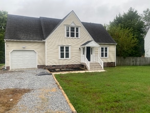 Building Photo - 4200 Lanver Ln