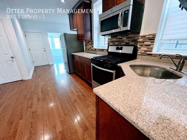 Foto del edificio - 2007 S 18th St