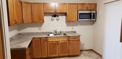 Building Photo - 9198 N 70th St