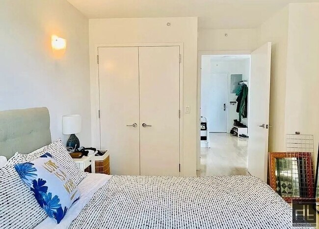 Foto del edificio - 21 STREET