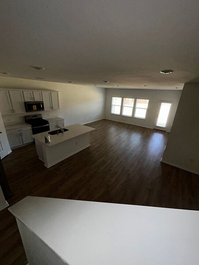 Foto del edificio - Charming 4 beds 3 baths in Leander!
