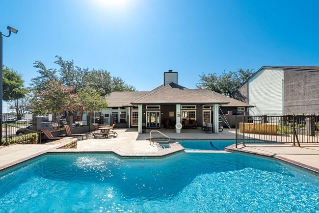 Building Photo - The Harrison