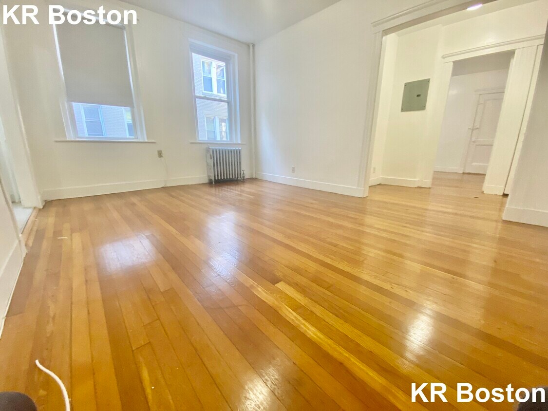 Building Photo - 130 Washington St