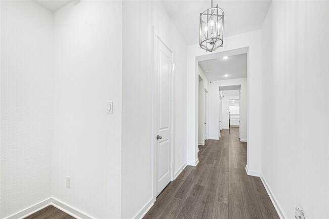 Foto del edificio - 12331 Palmetto Dr