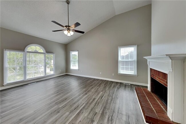 Foto del edificio - 3437 N Cook Rd