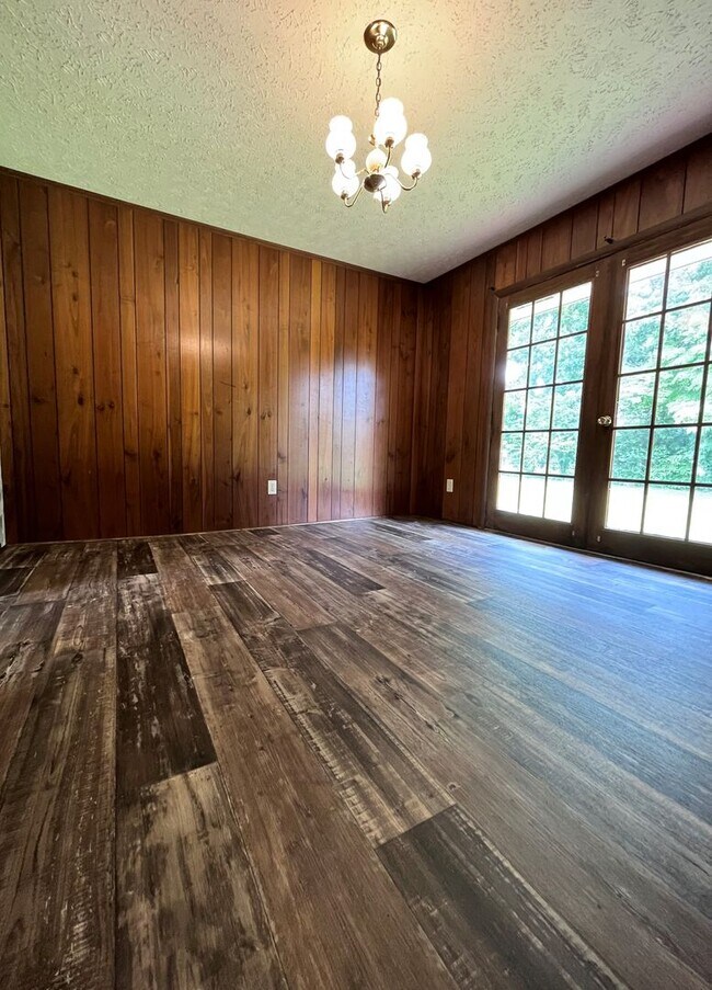 Foto del edificio - 11621 Hooper Dr
