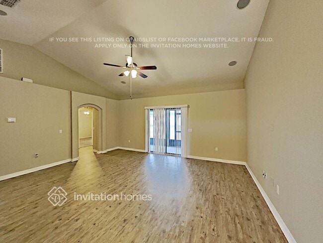 Building Photo - 5193 Ashwood Dr