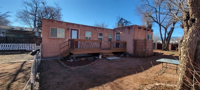 Foto del edificio - 1 Bedroom Home Near Downtown Florence