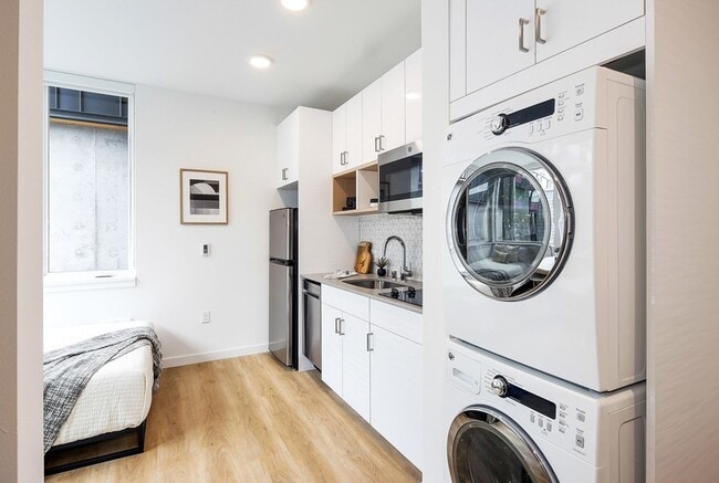 Interior Photo - Brooklyn 65