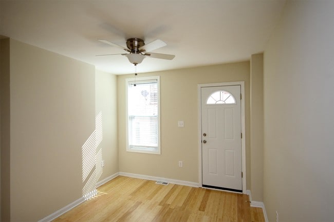 Photo - 128 N Bradford St Townhome
