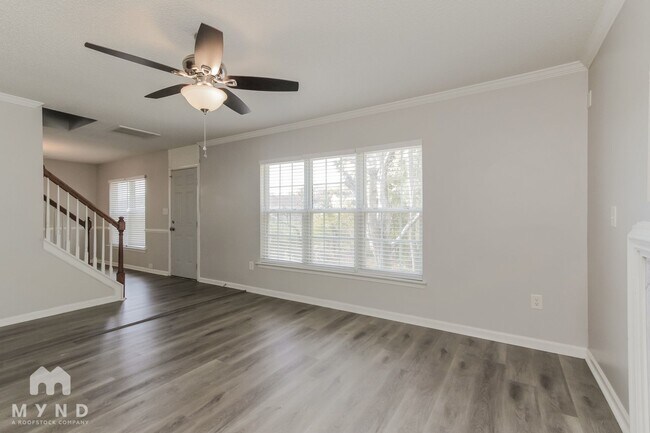 Foto del edificio - 7002 Murray Grey Ln