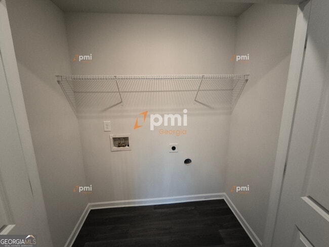 Building Photo - 141 Dogwood Ln