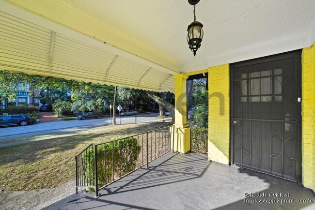 Foto del edificio - 888 Edgewood Ave NE
