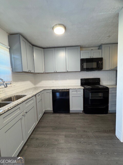 Building Photo - 1867 Myrtle Dr SW