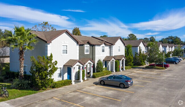Foto del edificio - Carmendy Square Apartments