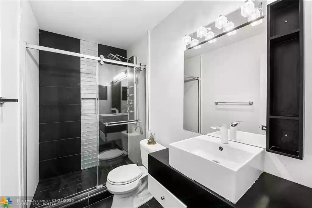 Photo - 9922 NW 65th Ct (Tamarac, FL)