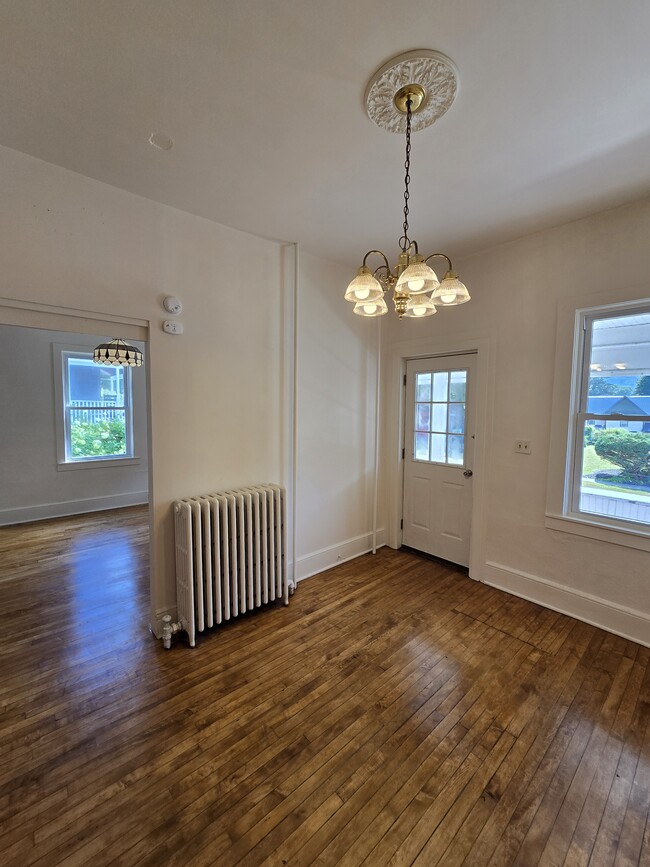 Building Photo - 43 Birdsall St