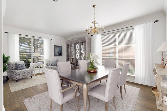 Building Photo - 3326 Lakeway Ln