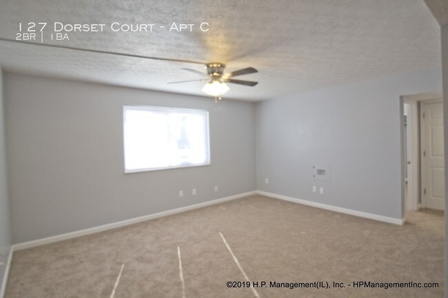 Foto del edificio - 127 Dorset Ct