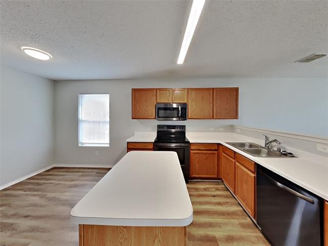 Foto del edificio - 7536 Marietta Ln