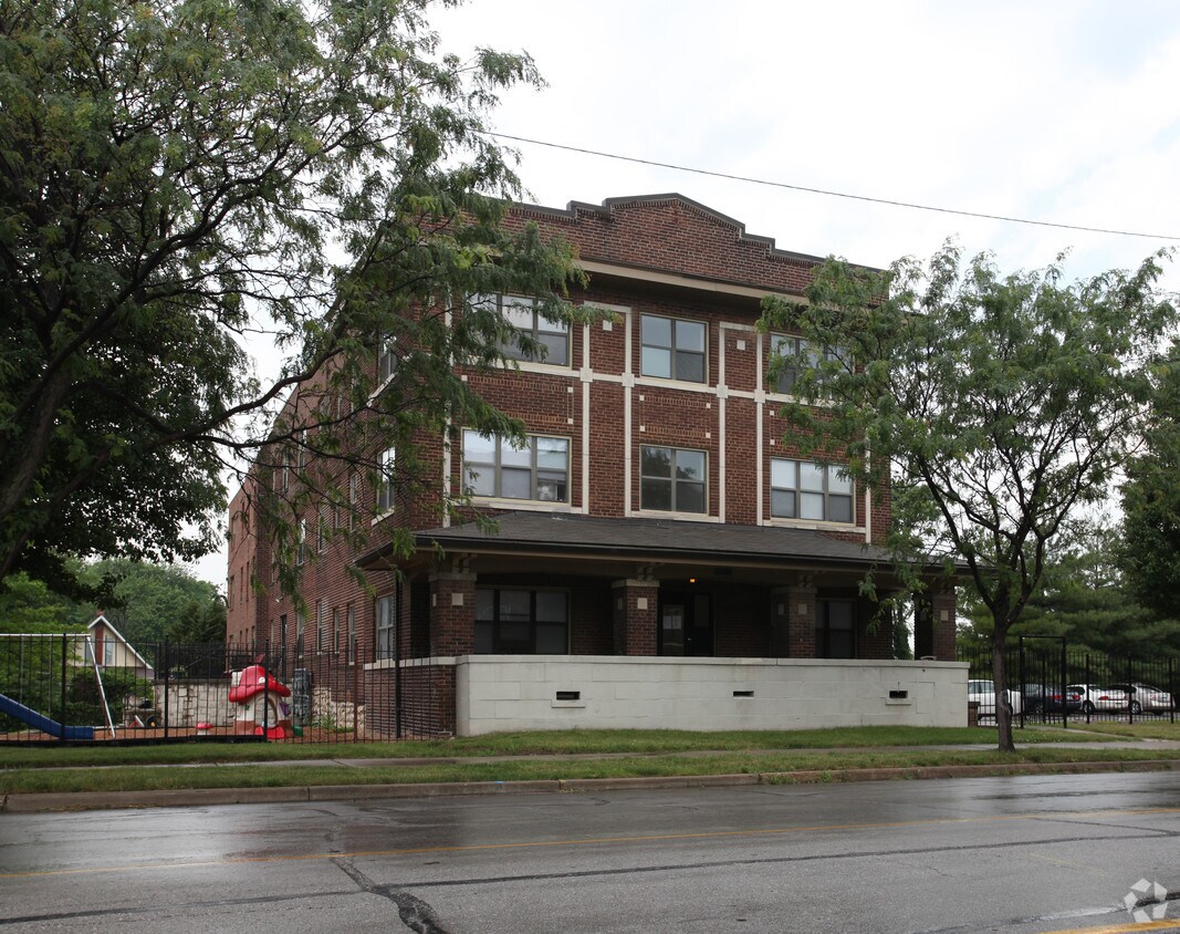 Foto del edificio - 2730 Troost Ave