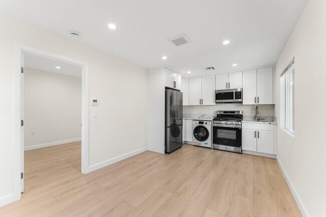 Foto del edificio - 42733 42nd St W
