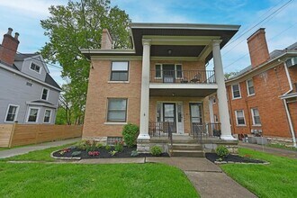 Building Photo - 2127 Slane Ave