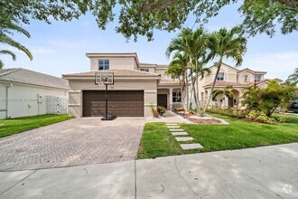 Building Photo - 721 Tanglewood Cir