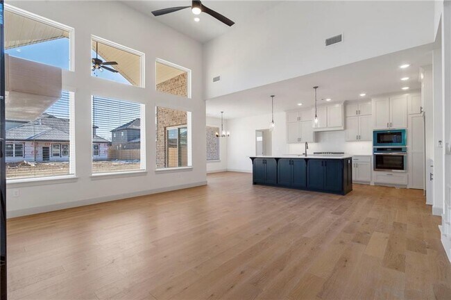 Foto del edificio - 1231 Mammoth St