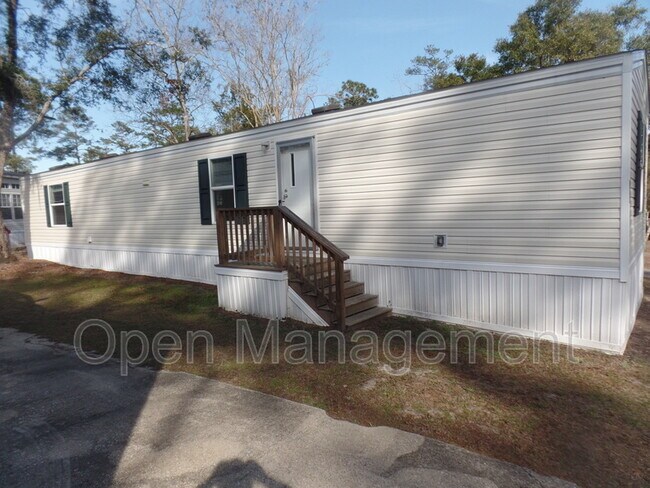 Building Photo - 356 Bayhead Dr