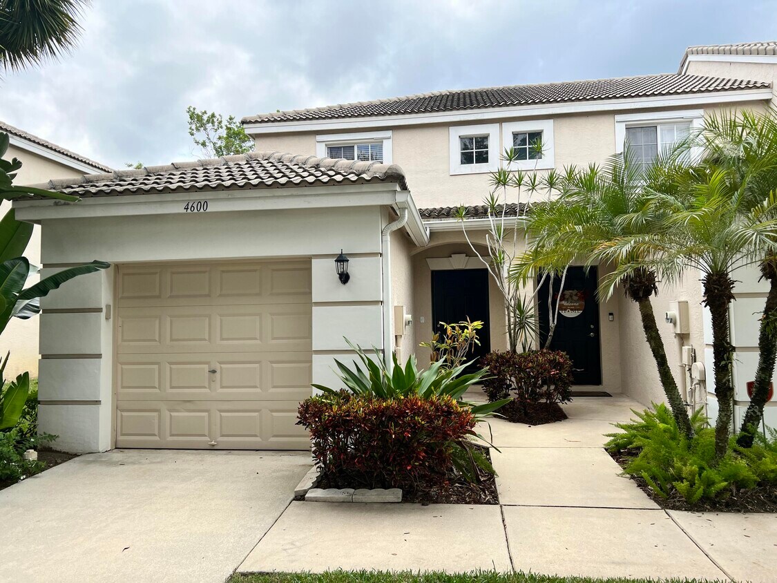 4600 Palmbrooke Cir, West Palm Beach, FL 33417 Townhouse for Rent in