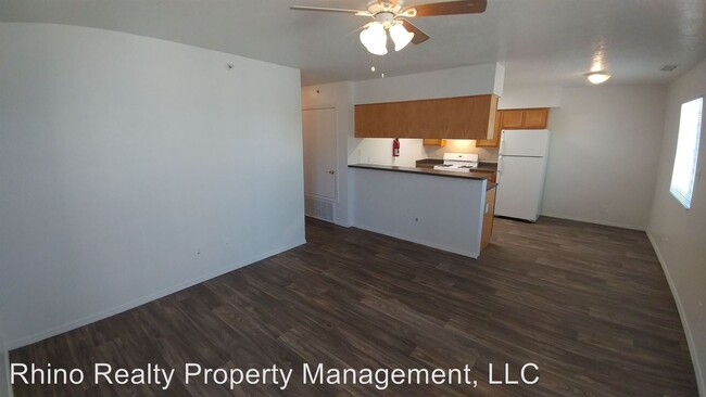 Building Photo - 1017 Alvarado Dr SE