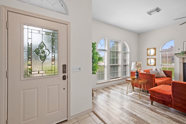 Building Photo - 5401 Blazing Star Ln