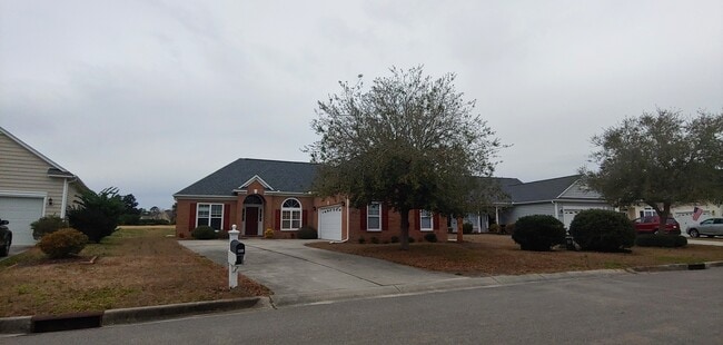 Foto del edificio - 5011 Bowline Ct