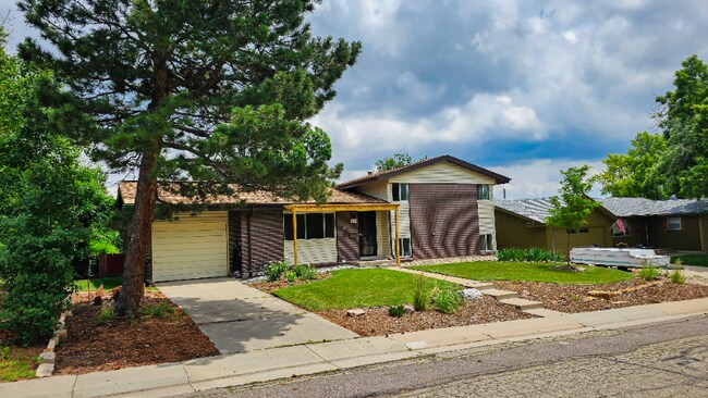 Foto del edificio - 5840 Taft Ct