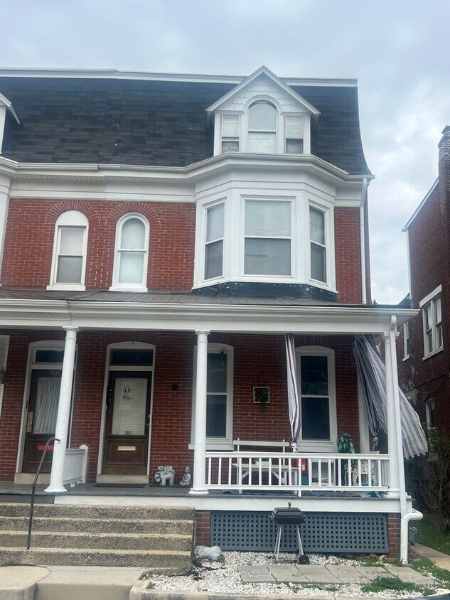 707 Pennsylvania Ave Unit 1st Floor, York, PA 17404 Room for Rent in