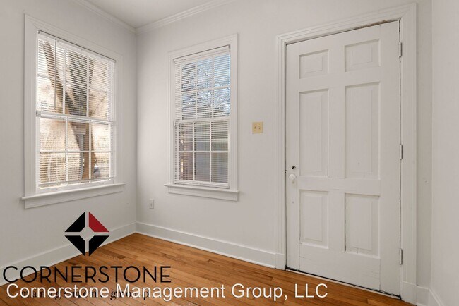 Building Photo - 3 br, 2 bath House - 4621 Sweetbriar Street